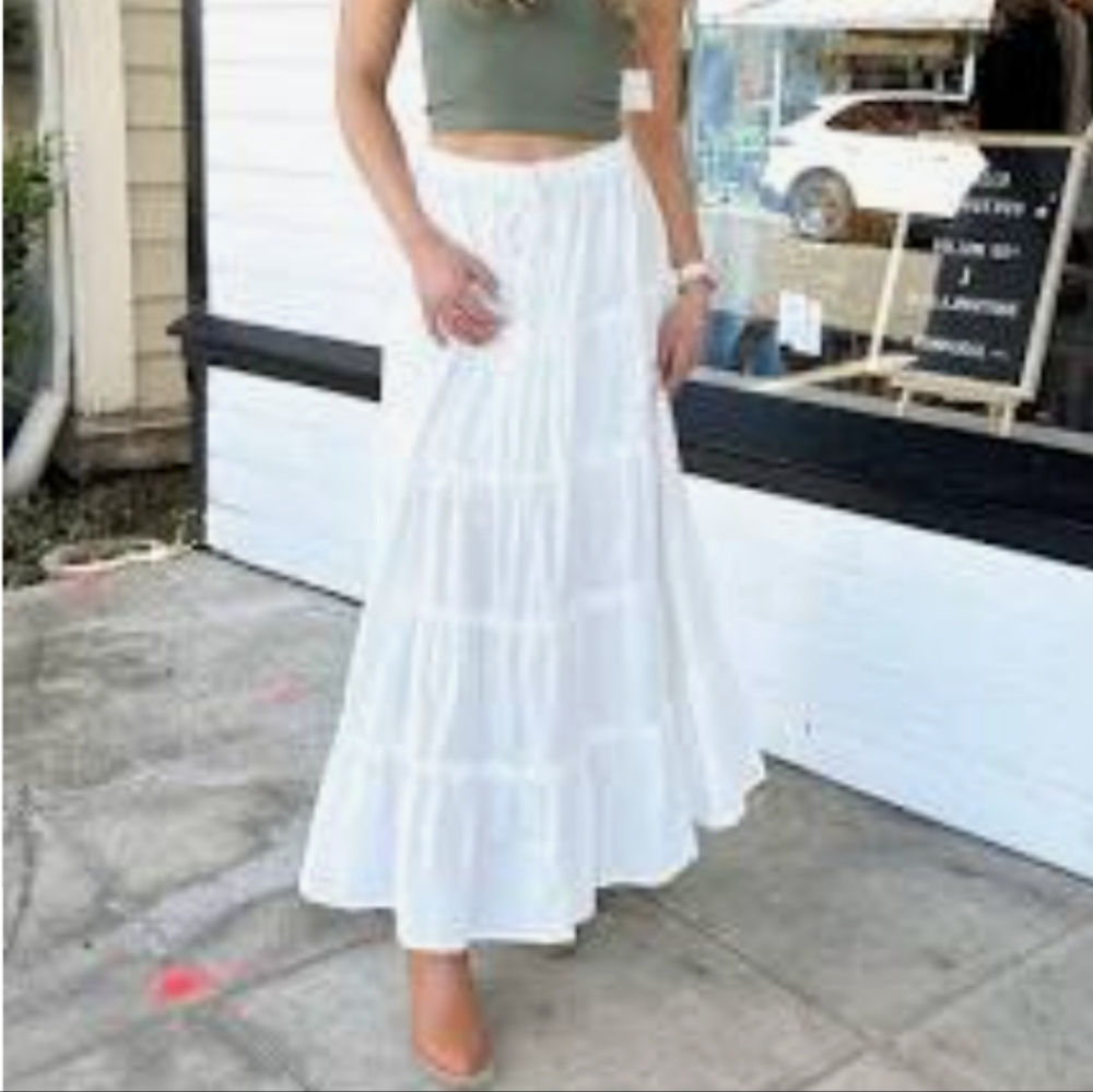 Choices Weekend White Lace Long Maxi Skirt With Stud Details